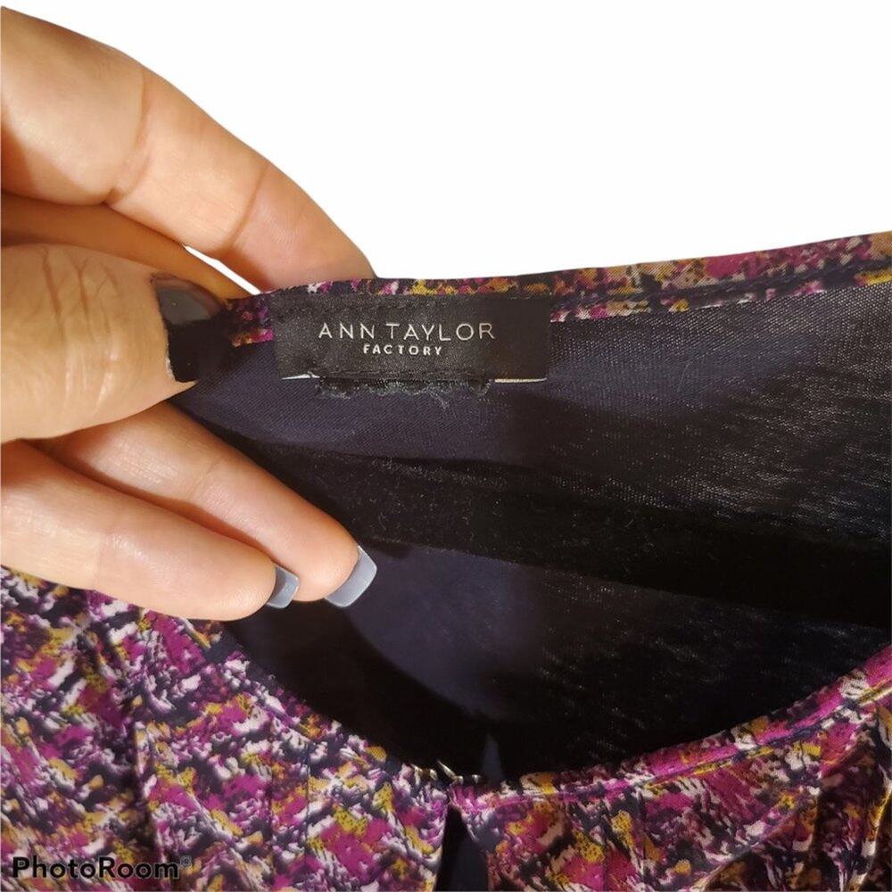 Ann Taylor Loft | Modern Print Tank Top with Ruffles - Picture 4 of 6